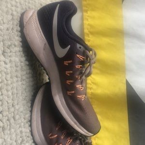 Nike Zoom Pegasus 33 size 8.5